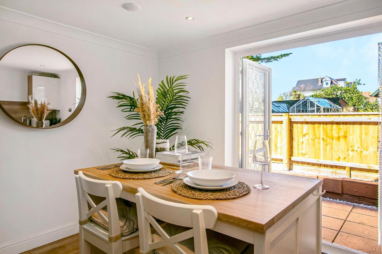 The Annex - Unparalleled Beach Front Luxury Accommodation - Private South West Facing Patio Area - Pet Friendly - Sky - Netflix - Super Fast Wi-Fi - Stones Throw To The Beach 伯恩茅斯 外观 照片